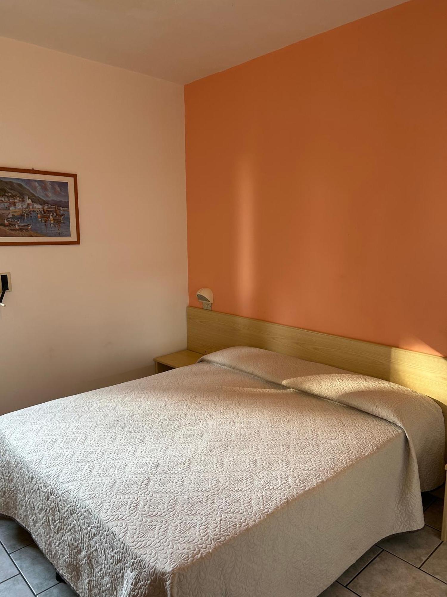Residence San Luca Весте Екстериор снимка